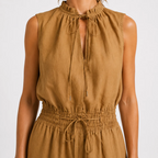 Arena | Elegante mono con cuello alto