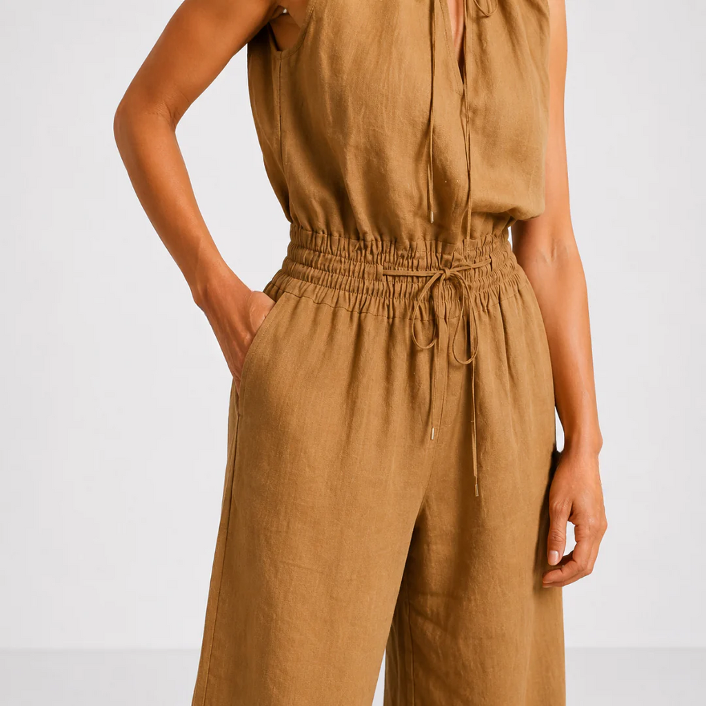 Arena | Elegante mono con cuello alto