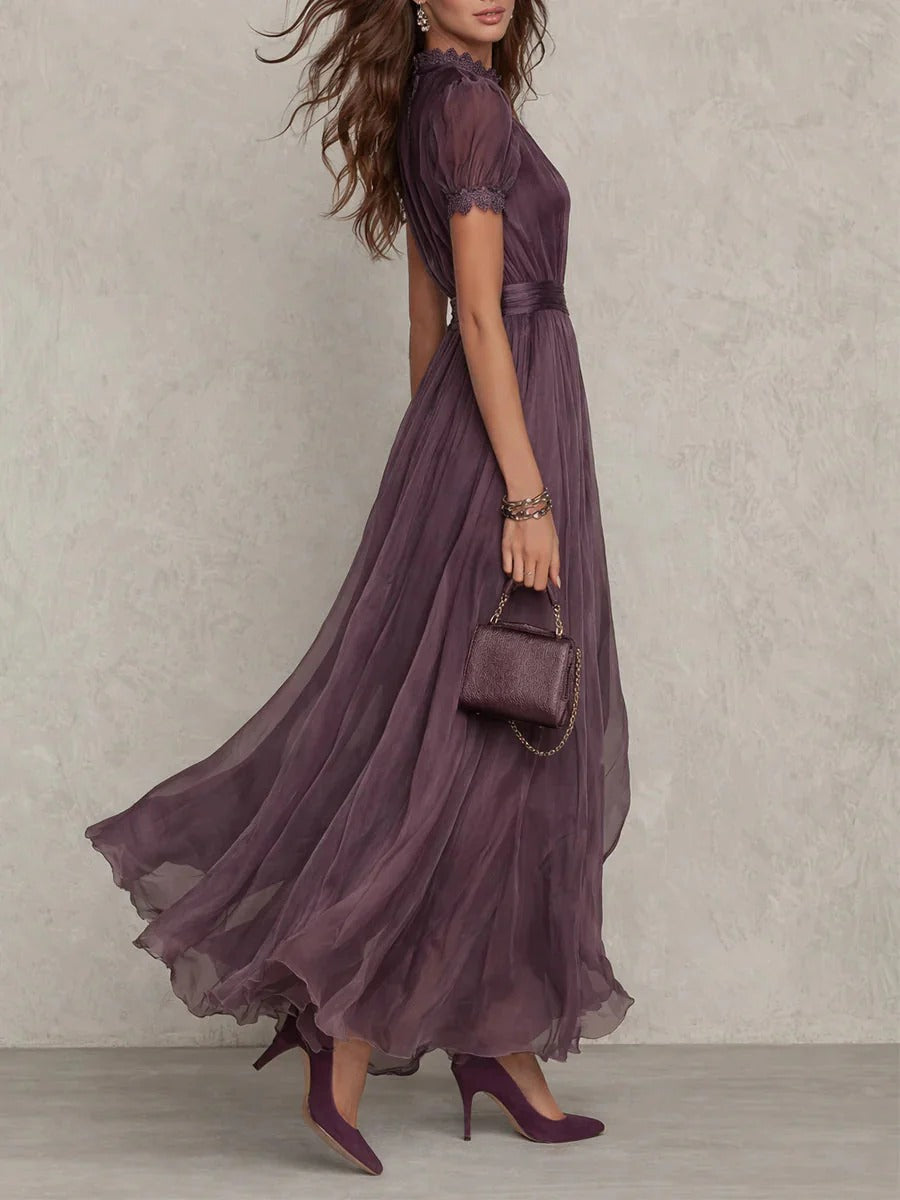 Noirel | Vestido largo morado con escote en forma de cerradura
