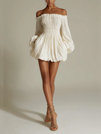 Noirel | Vestido plisado de color marfil para mujer con escote Bardot y cintura fruncida