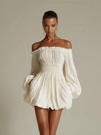 Noirel | Vestido plisado de color marfil para mujer con escote Bardot y cintura fruncida